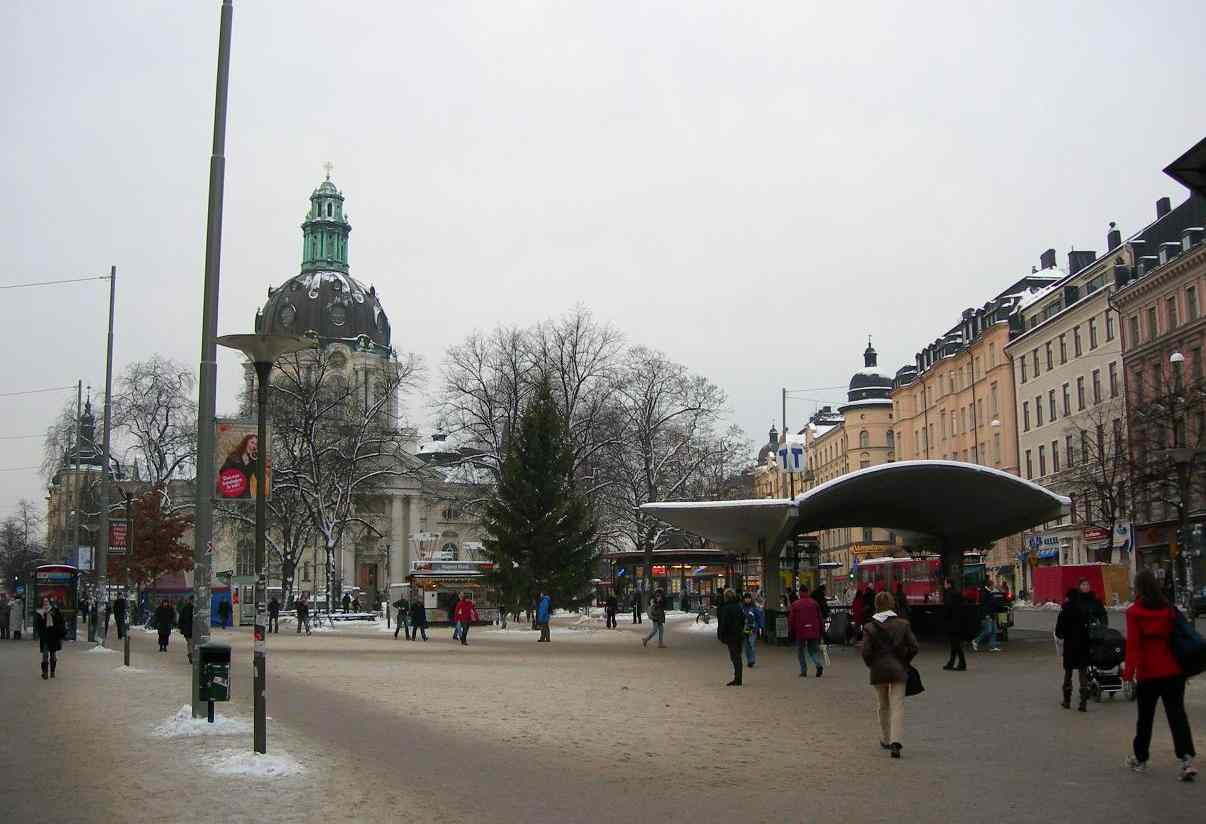 Odenplan: Piazza e Stazione della Metropolitana di Stoccolma